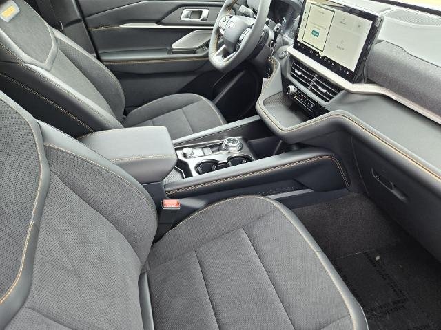 New 2026 Star White Metallic Tri-Coat Ford Tremor® image 30