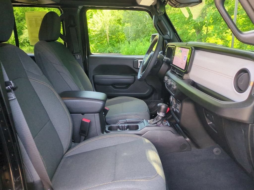 Used 2024 Black Jeep Sport S 4xe image 27