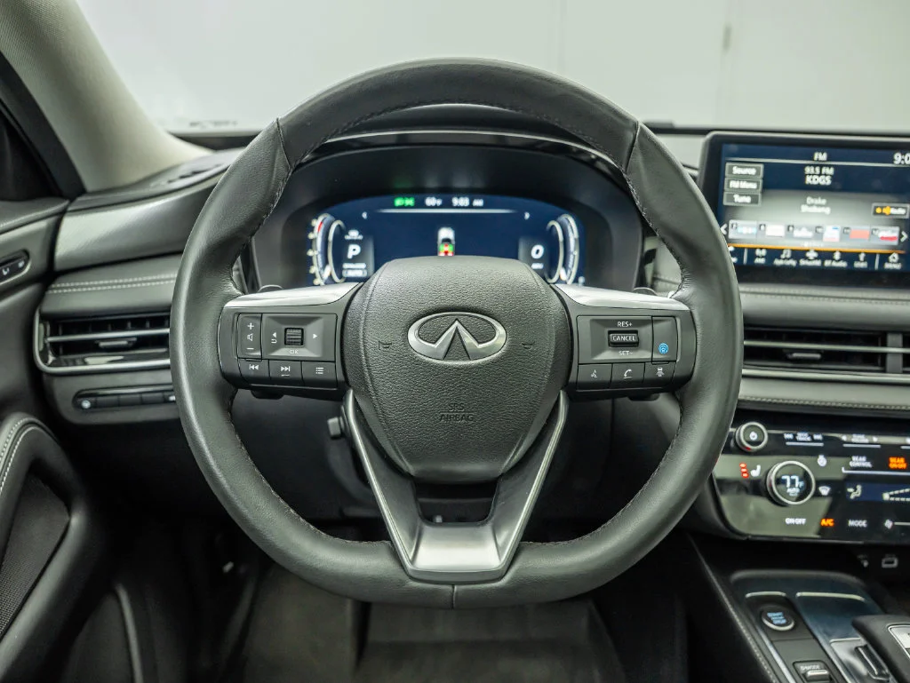 Used 2023 Warm Titanium INFINITI LUXE image 23