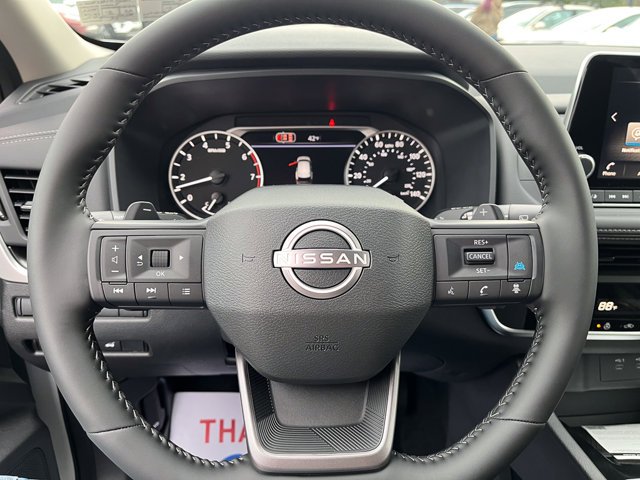 2026 Nissan Rogue SV - Photo 11
