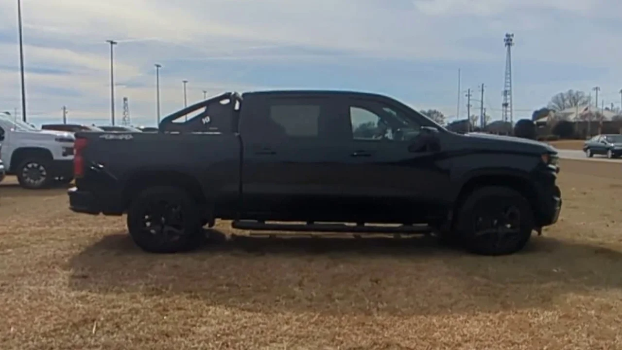 2025 Chevrolet Silverado 1500 RST - Photo 33