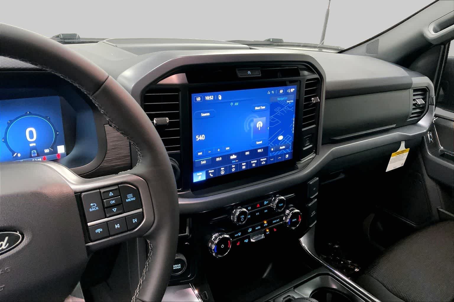 New 2026 Carbonized Gray Metallic Ford XLT image 4