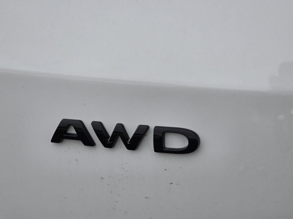 New 2026 Oxford White Ford Base image 25