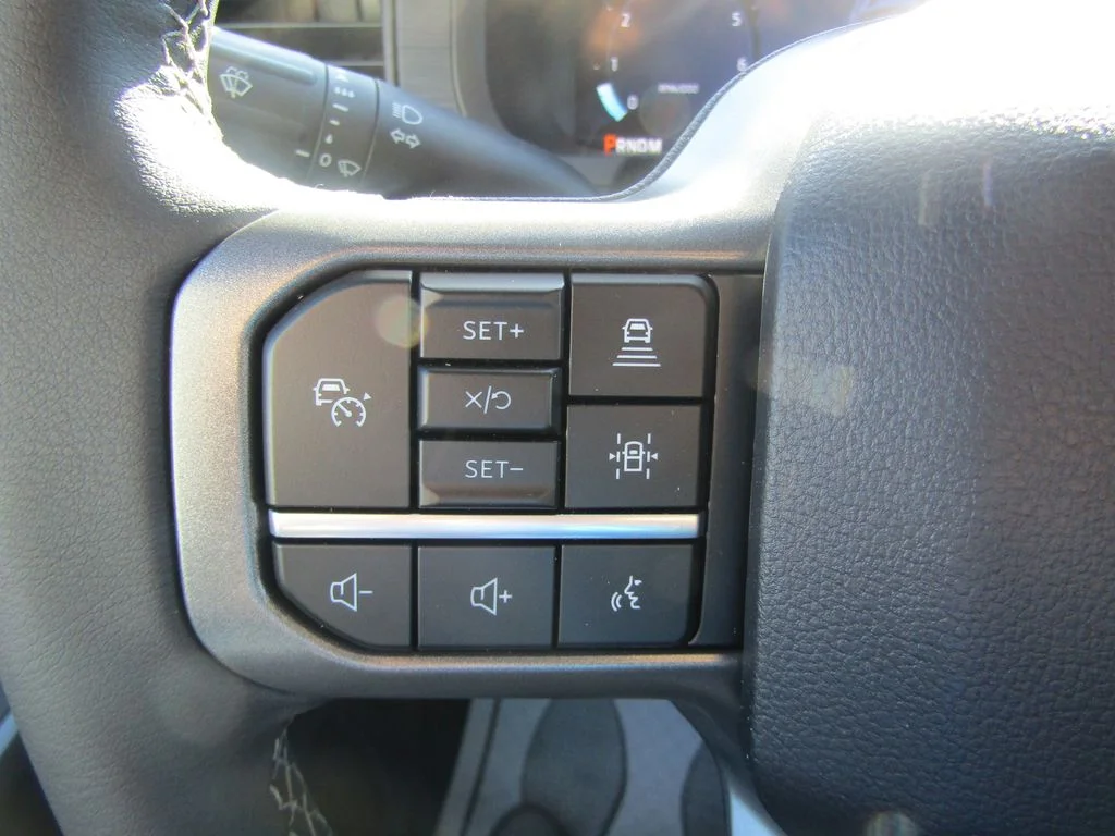New 2026 Carbonized Gray Metallic Ford XLT image 26