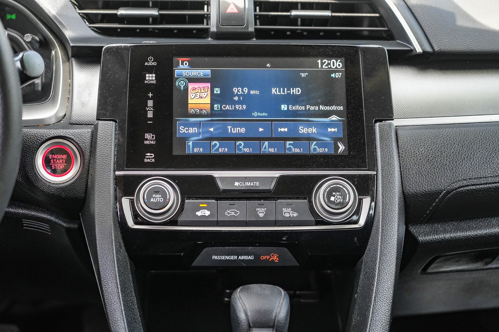 Used 2017 White Honda EX image 13