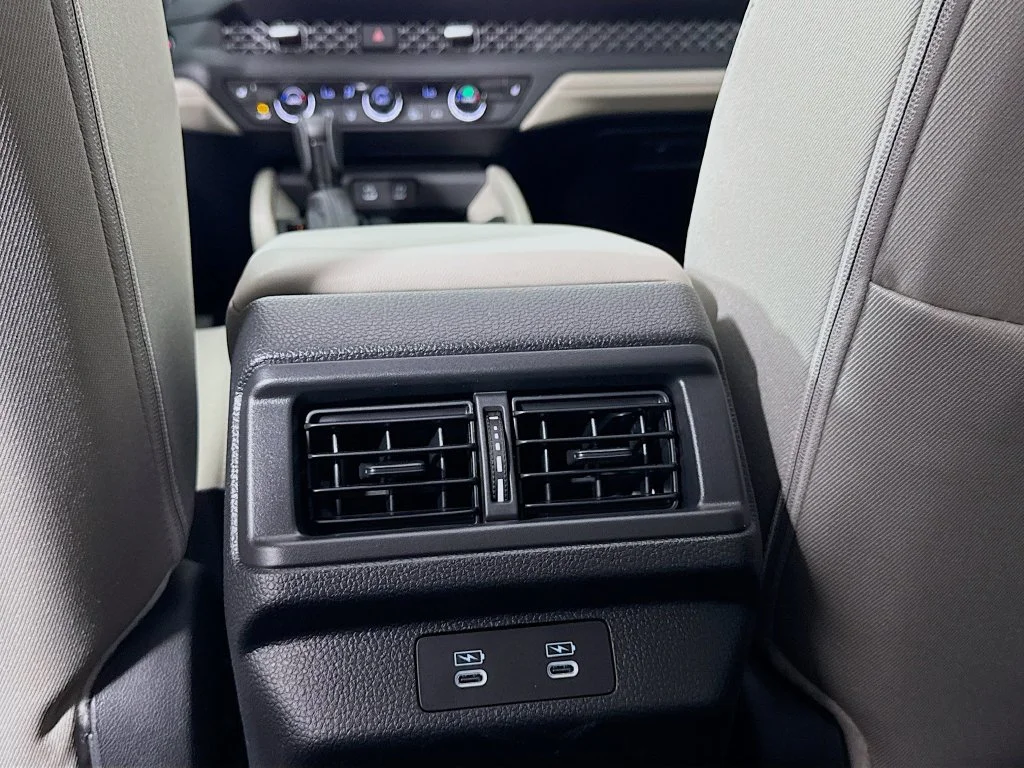 New 2026 Platinum White Pearl Honda SE image 35