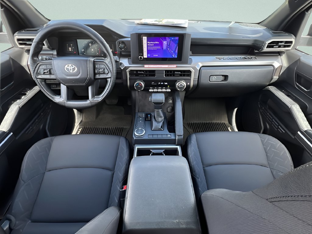 Used 2025  Toyota SR5 image 11