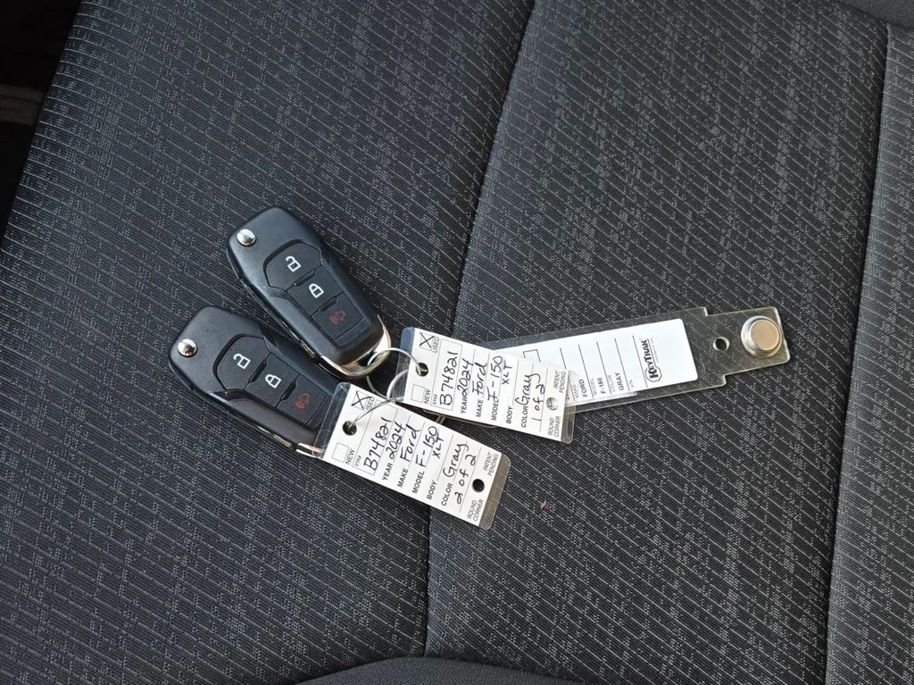 Used 2024 Gray Ford XLT image 12