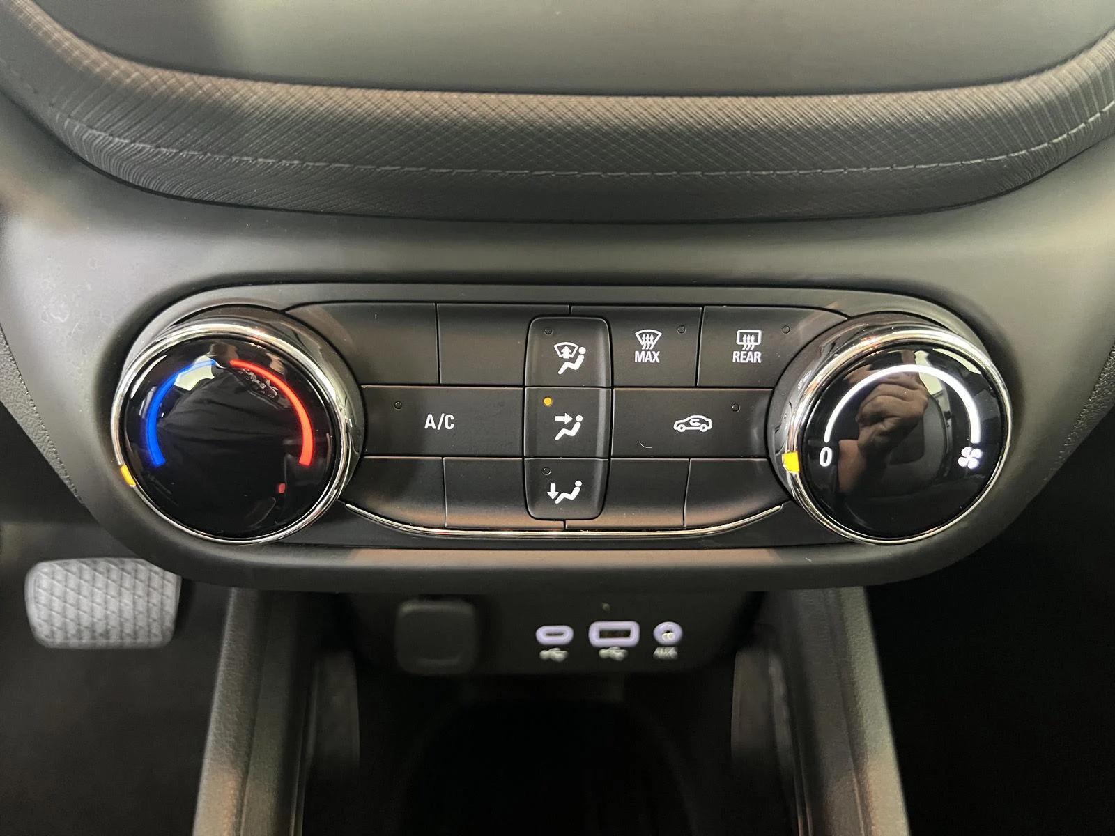 Used 2023 STERLING GRAY METALLIC Chevrolet LS image 15