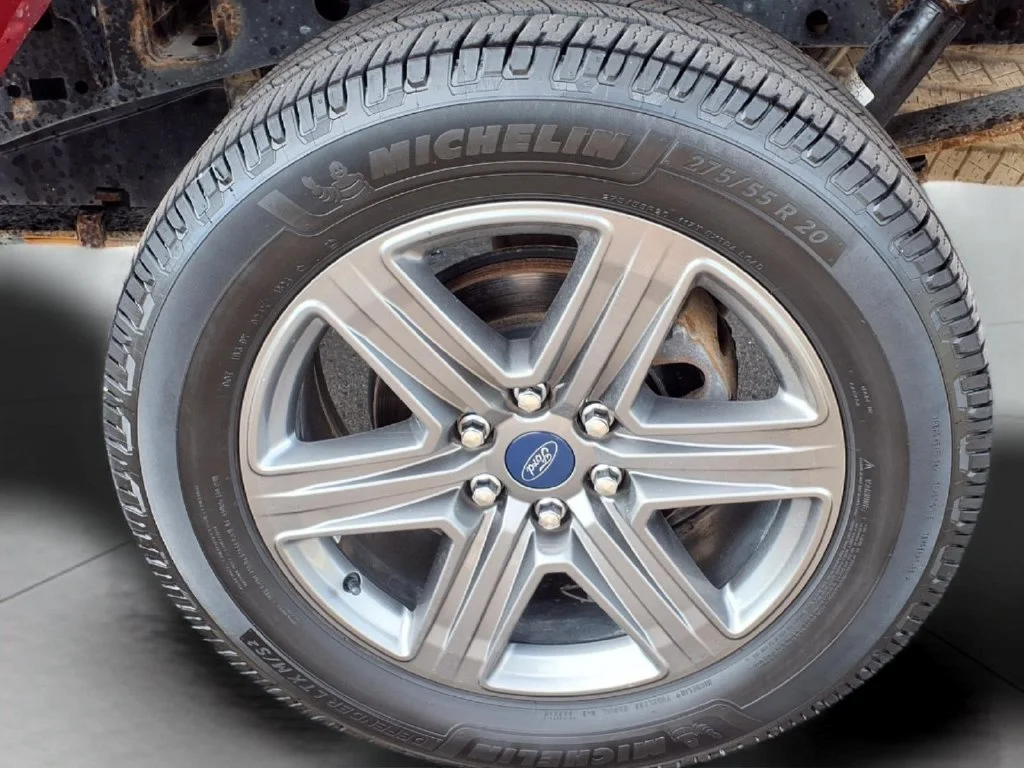 Used 2020 Red Ford XLT image 8