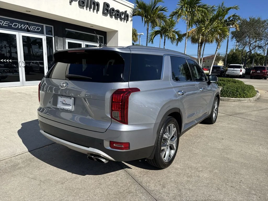 Used 2020 Silver Hyundai SEL image 3