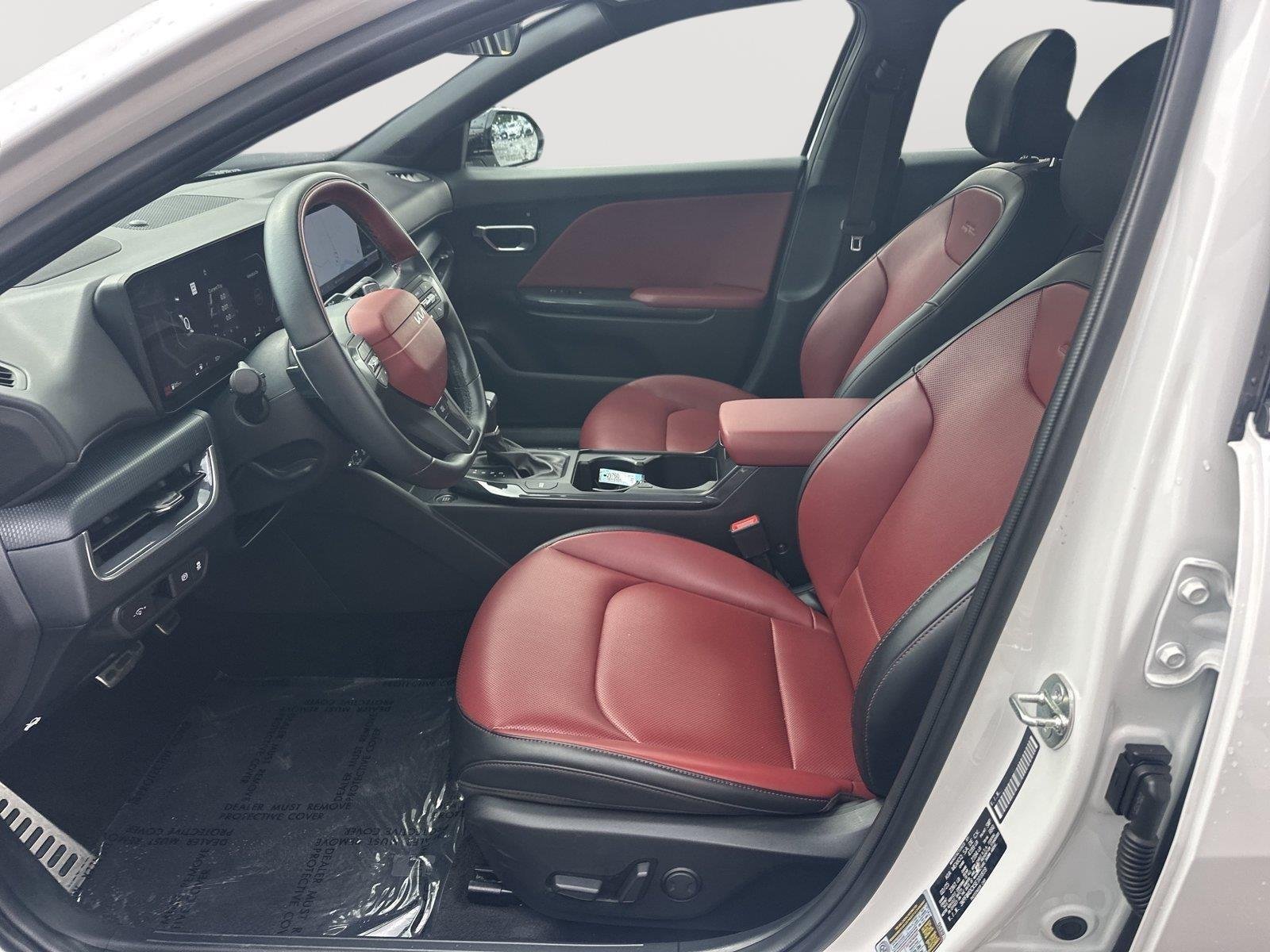 Used 2025 Snow White Pearl Kia GT-Line Turbo image 8