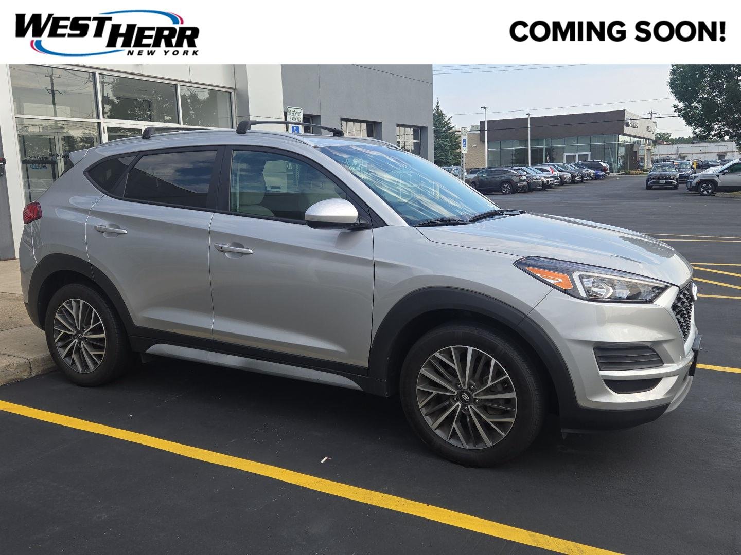 Used 2021  Hyundai SEL image 1