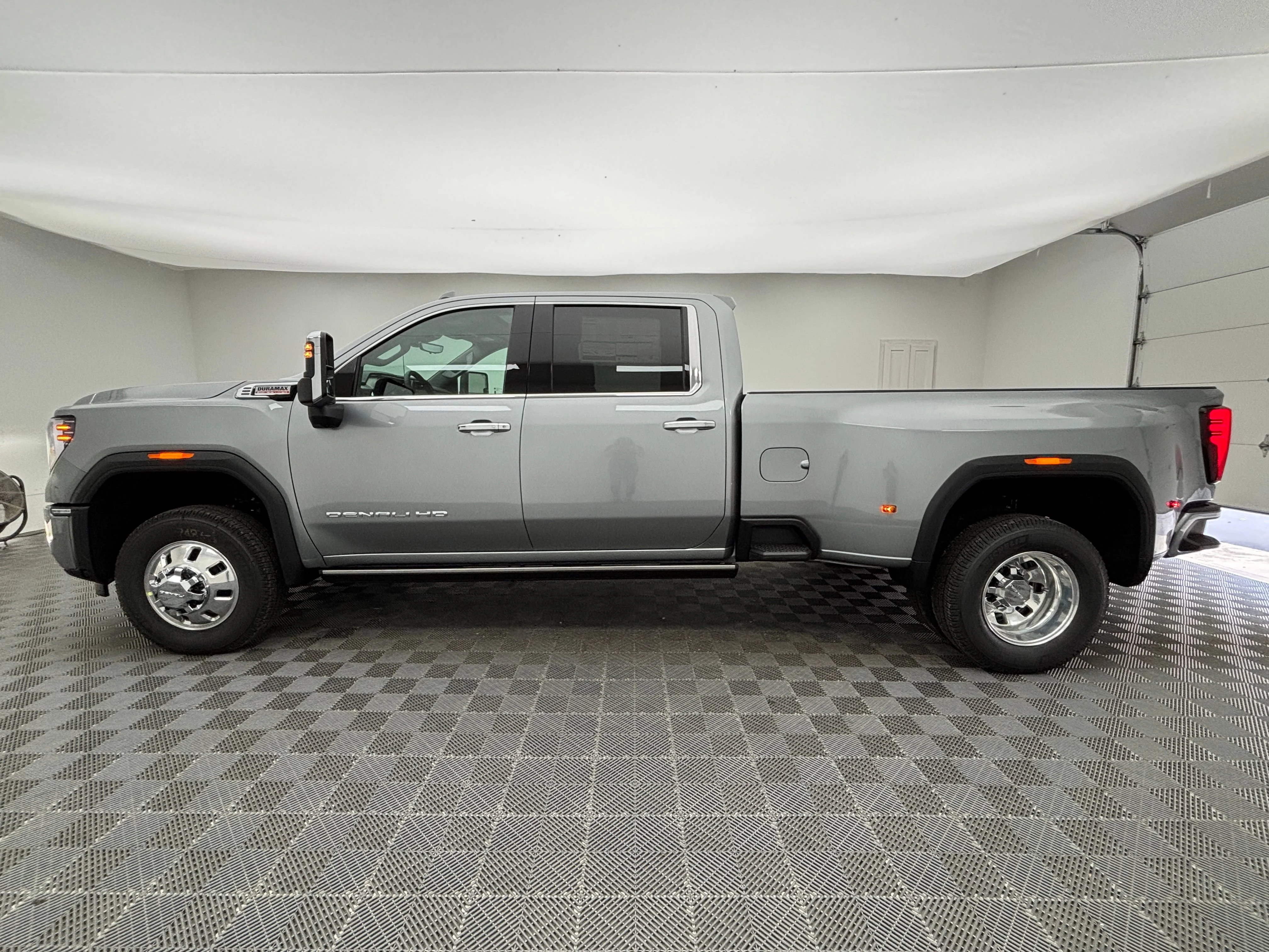 2026 GMC Sierra 3500HD Denali - Photo 15