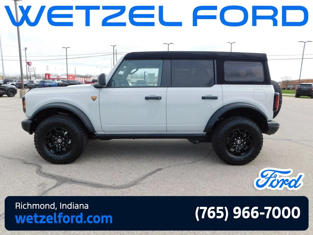 New 2026 Avalanche Gray Ford Badlands® image 6