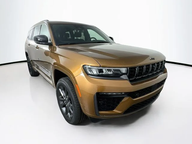 New 2026 Copper Shino Metallic Clear-Coat Exterior Paint Jeep Limited image 1