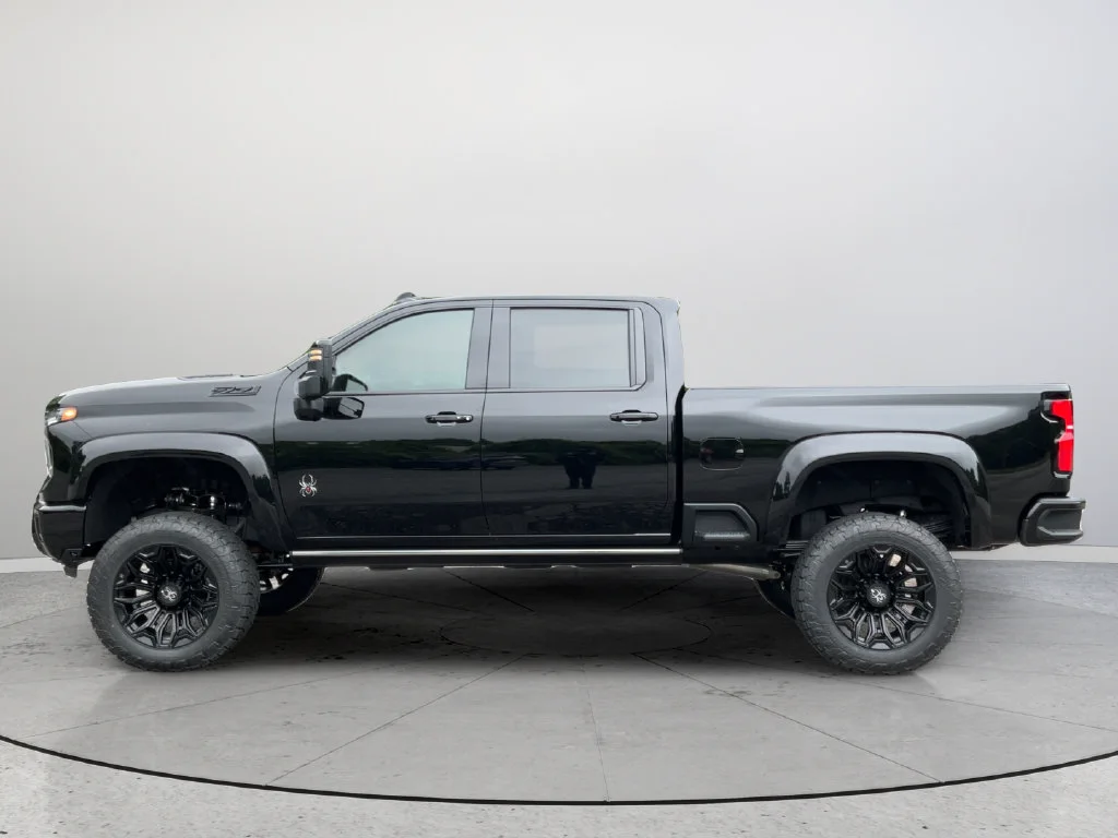 2026 Chevrolet Silverado 2500 HD LTZ - Photo 8