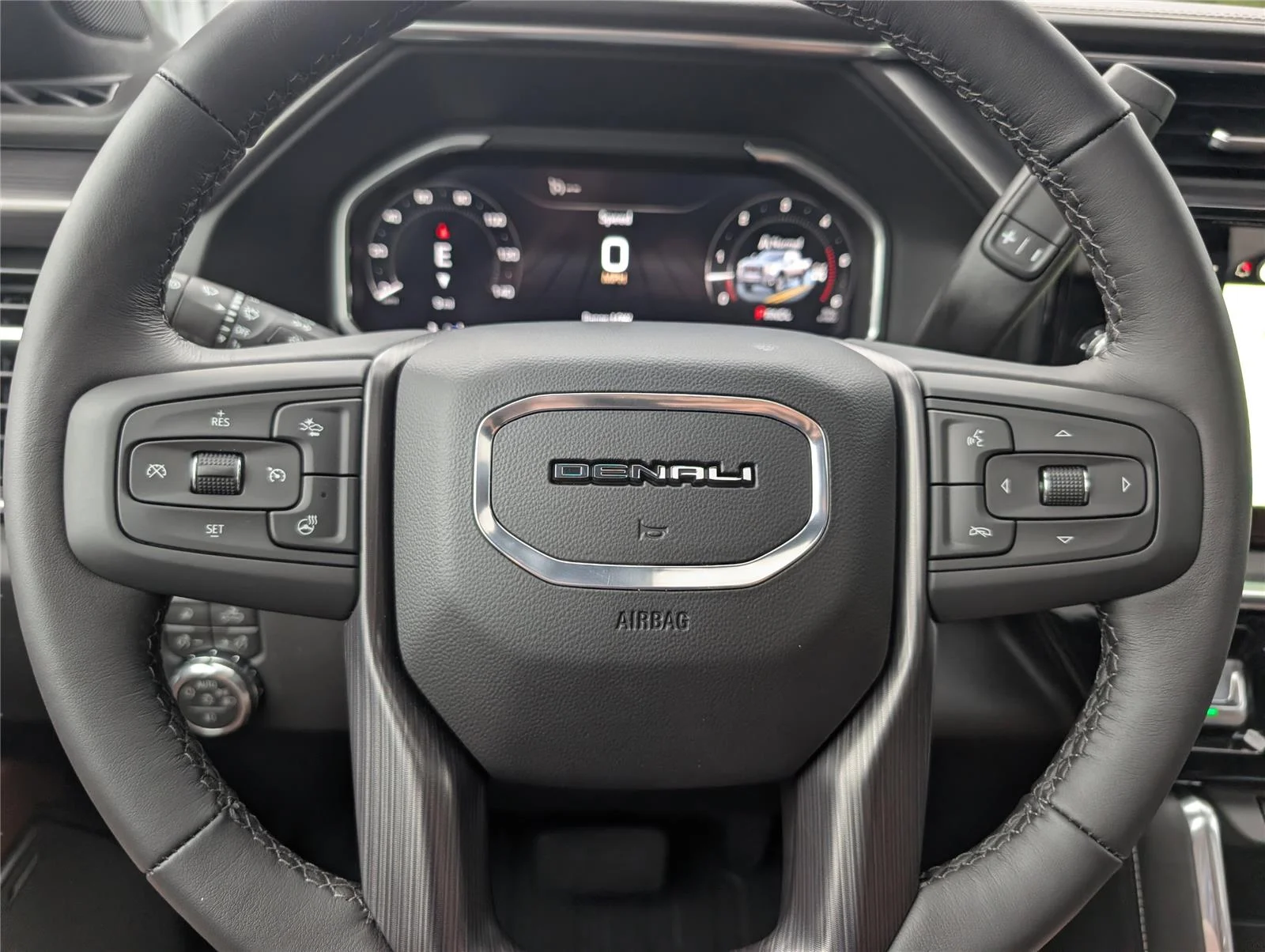 New 2026 Glacier White Tricoat GMC Denali Ultimate image 33