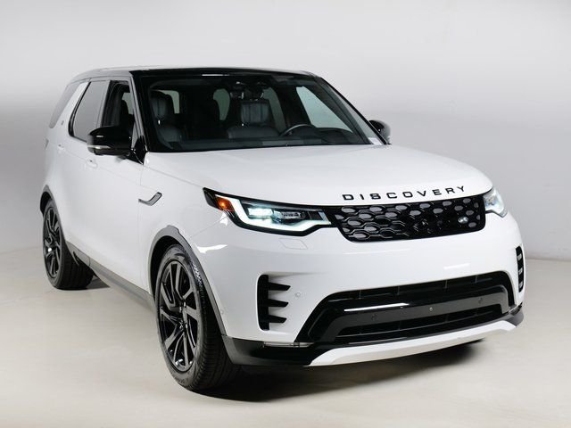 Certified Used 2025 Fuji White Land Rover Dynamic SE image 10