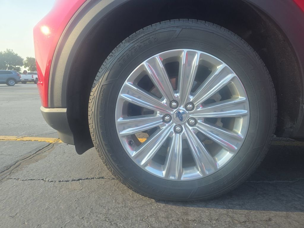 Used 2020 Red Metallic Ford Limited image 25