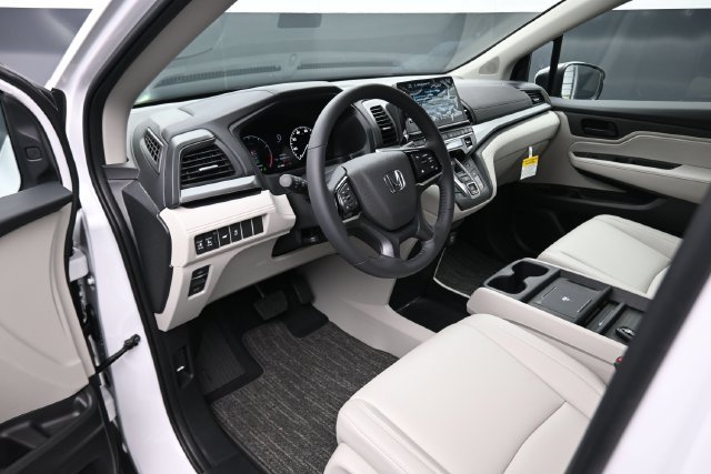 New 2027 Platinum White Pearl Honda EX-L image 16
