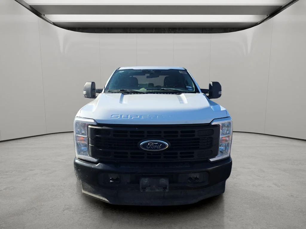 Used 2023 Oxford White Ford XL image 12