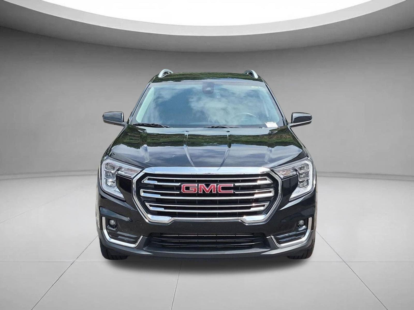 Used 2023 Ebony Twilight Metallic GMC SLT image 8