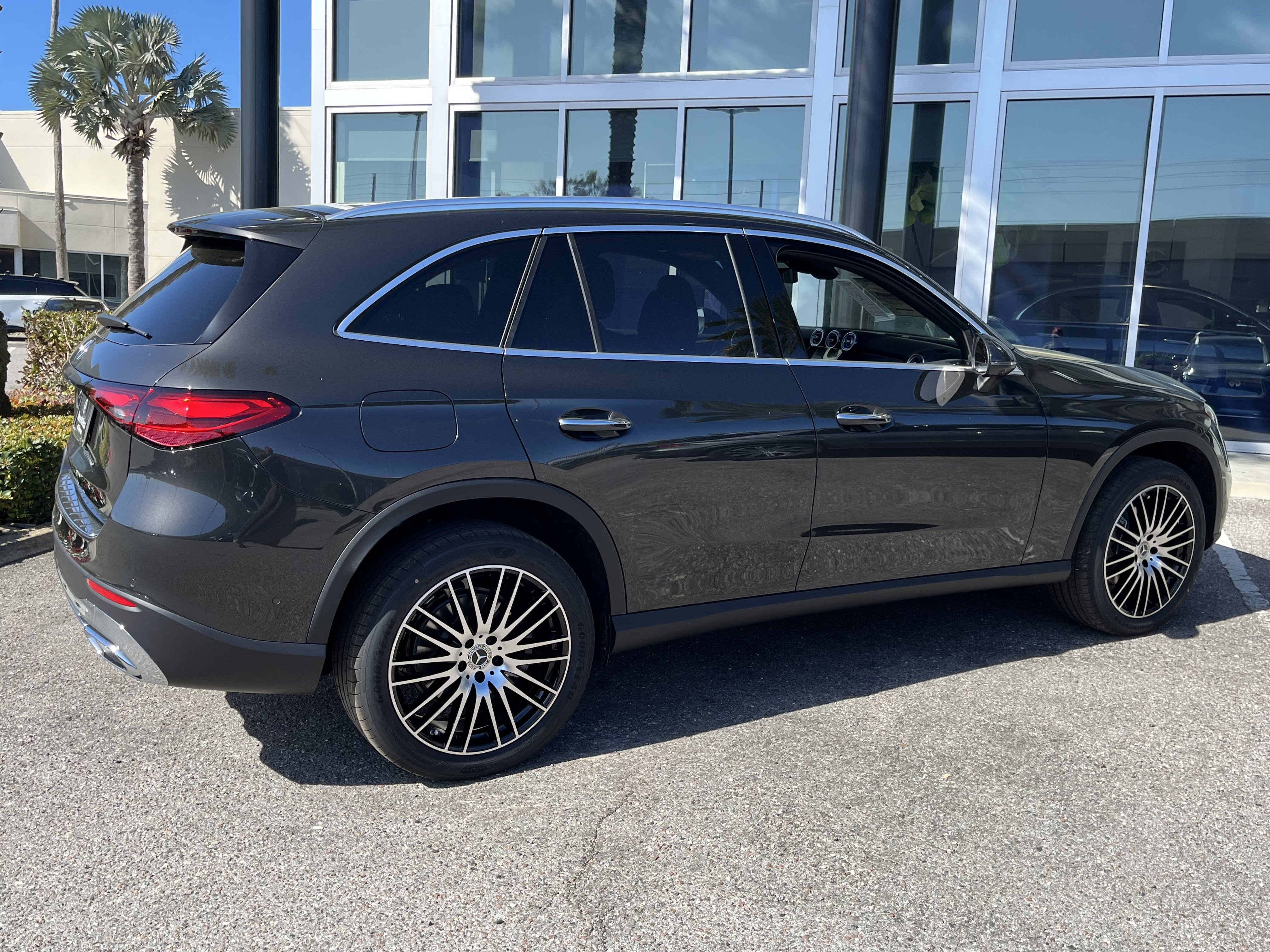 New 2026 Graphite Grey Metallic Mercedes-Benz GLC 300 image 7