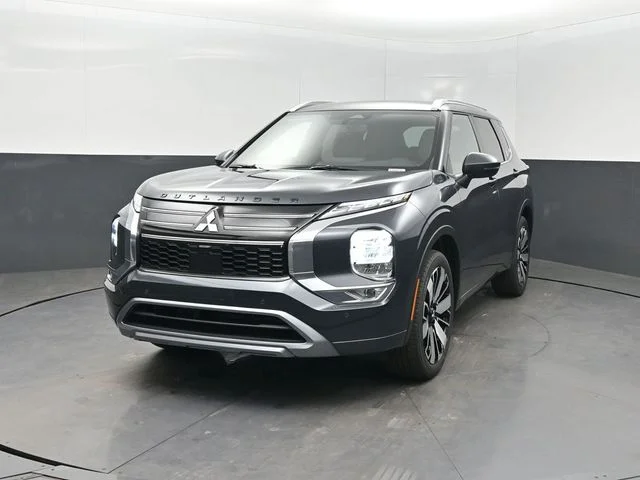 2025 Mitsubishi Outlander SEL - Photo 2