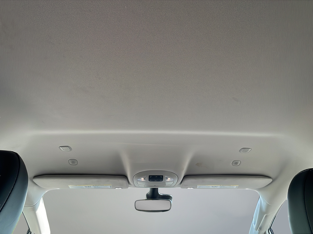 Used 2024 Silver Chrysler Touring L image 19