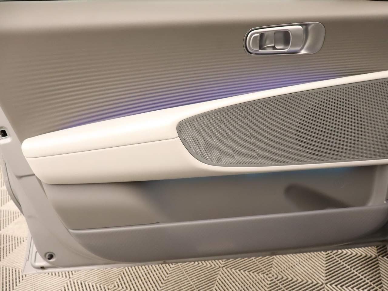Certified Used 2025 Curated Silver Metallic Hyundai SEL image 19