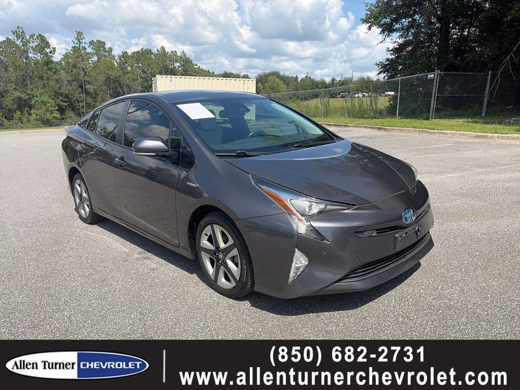 Used 2017  Toyota Two image 1