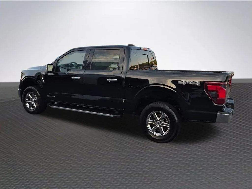 Used 2024 Black Metallic Ford XLT image 5