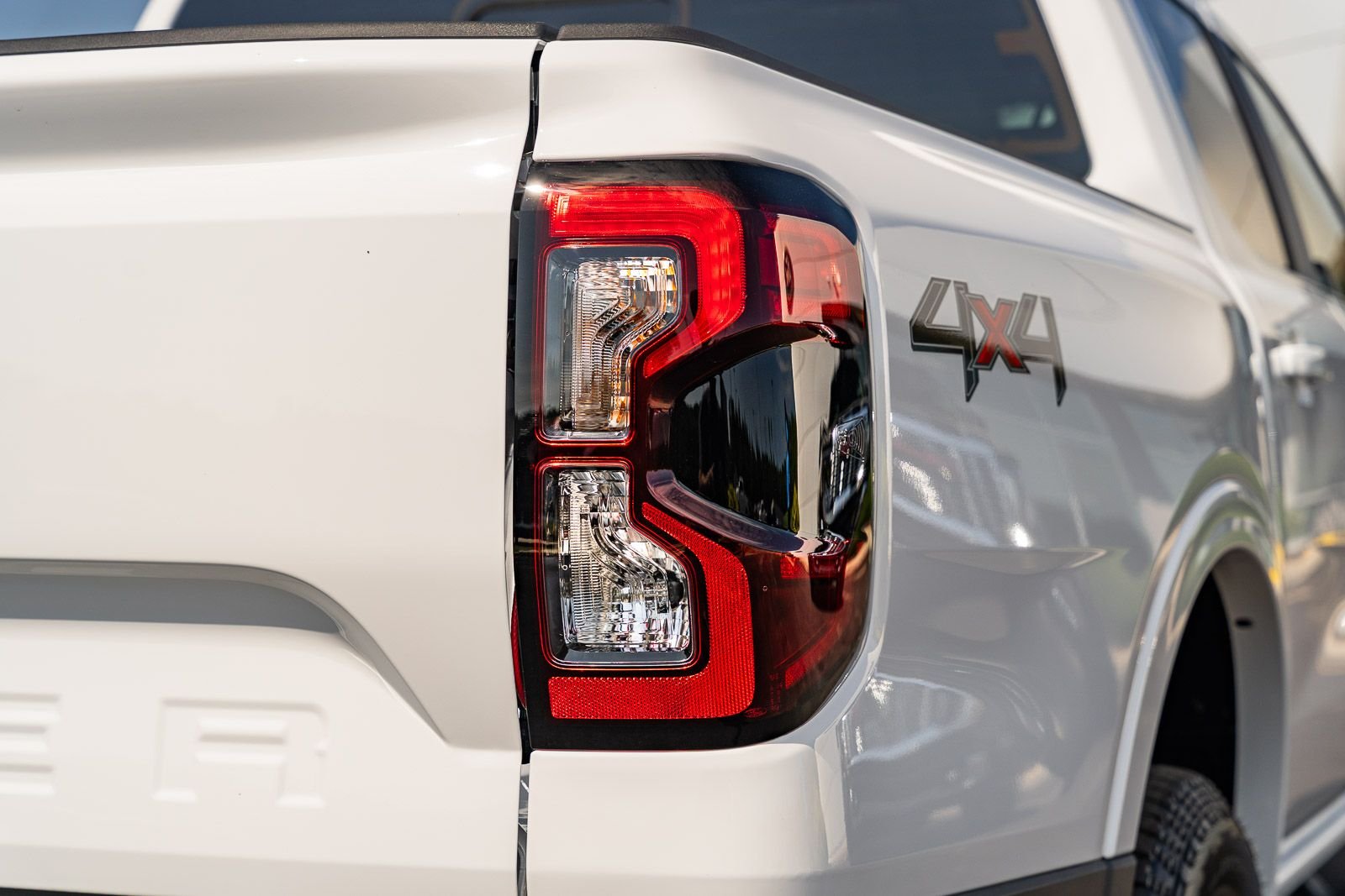 New 2026 Oxford White Ford Lariat® image 10