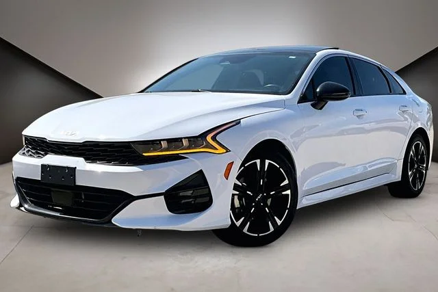 2023 Kia Optima GT-Line FWD's photo