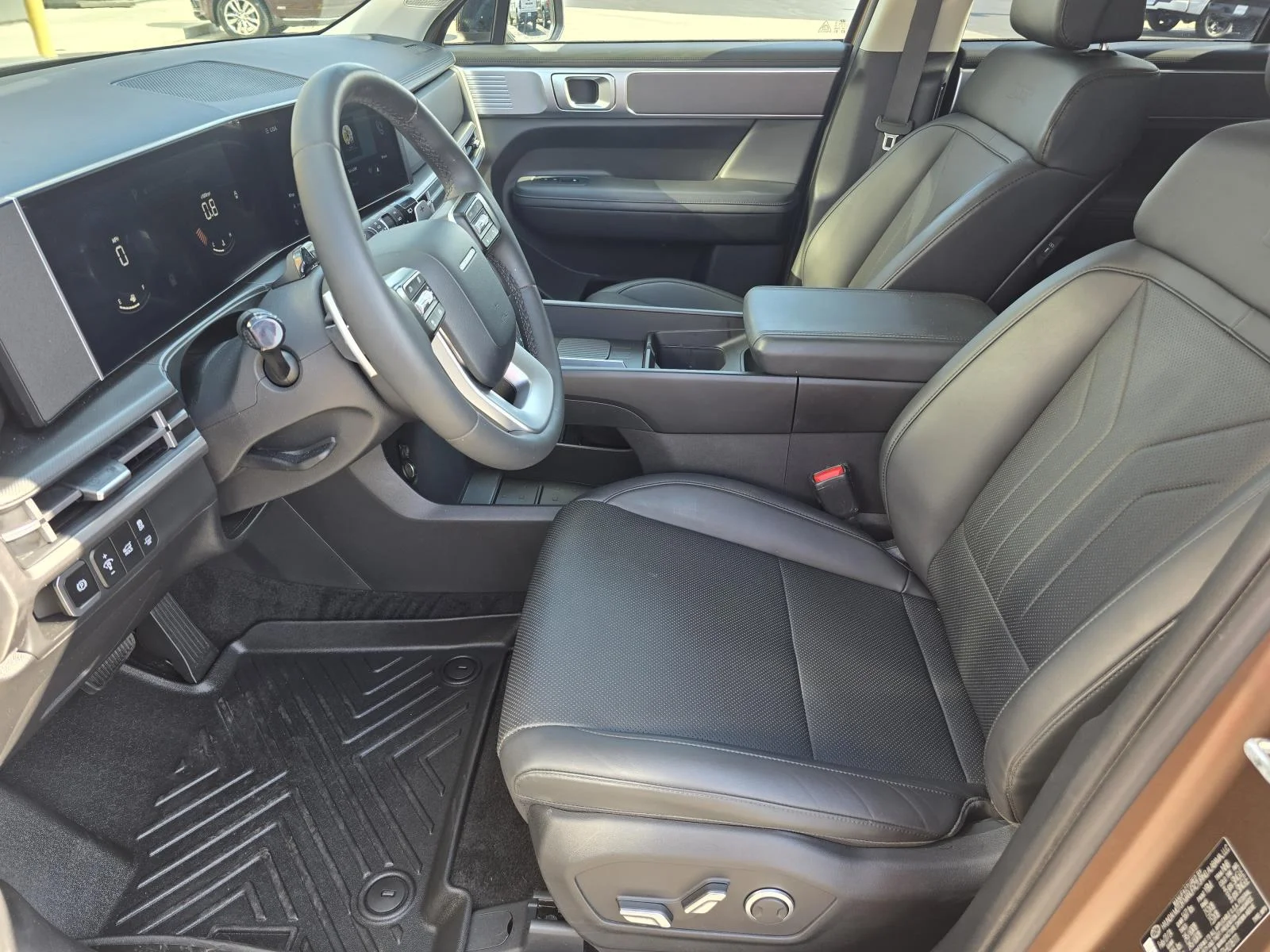 Used 2024 Earthy Brass Matte Hyundai XRT image 9