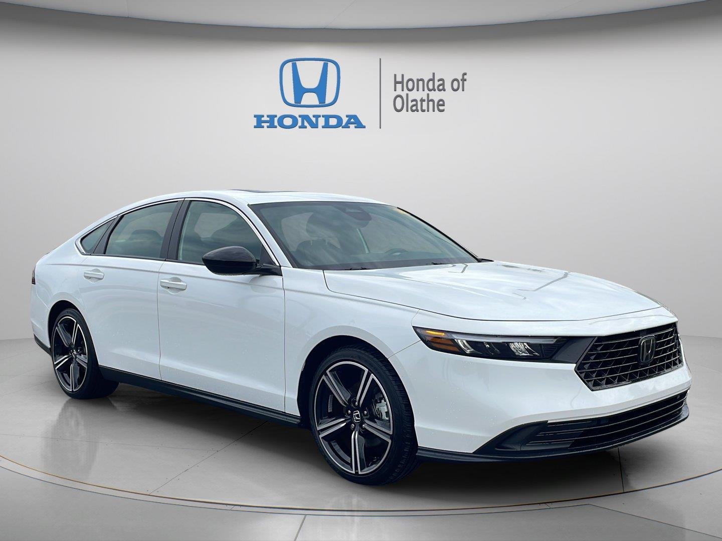 Certified Used 2024 Platinum White Pearl Honda HYBRID SPORT image 1