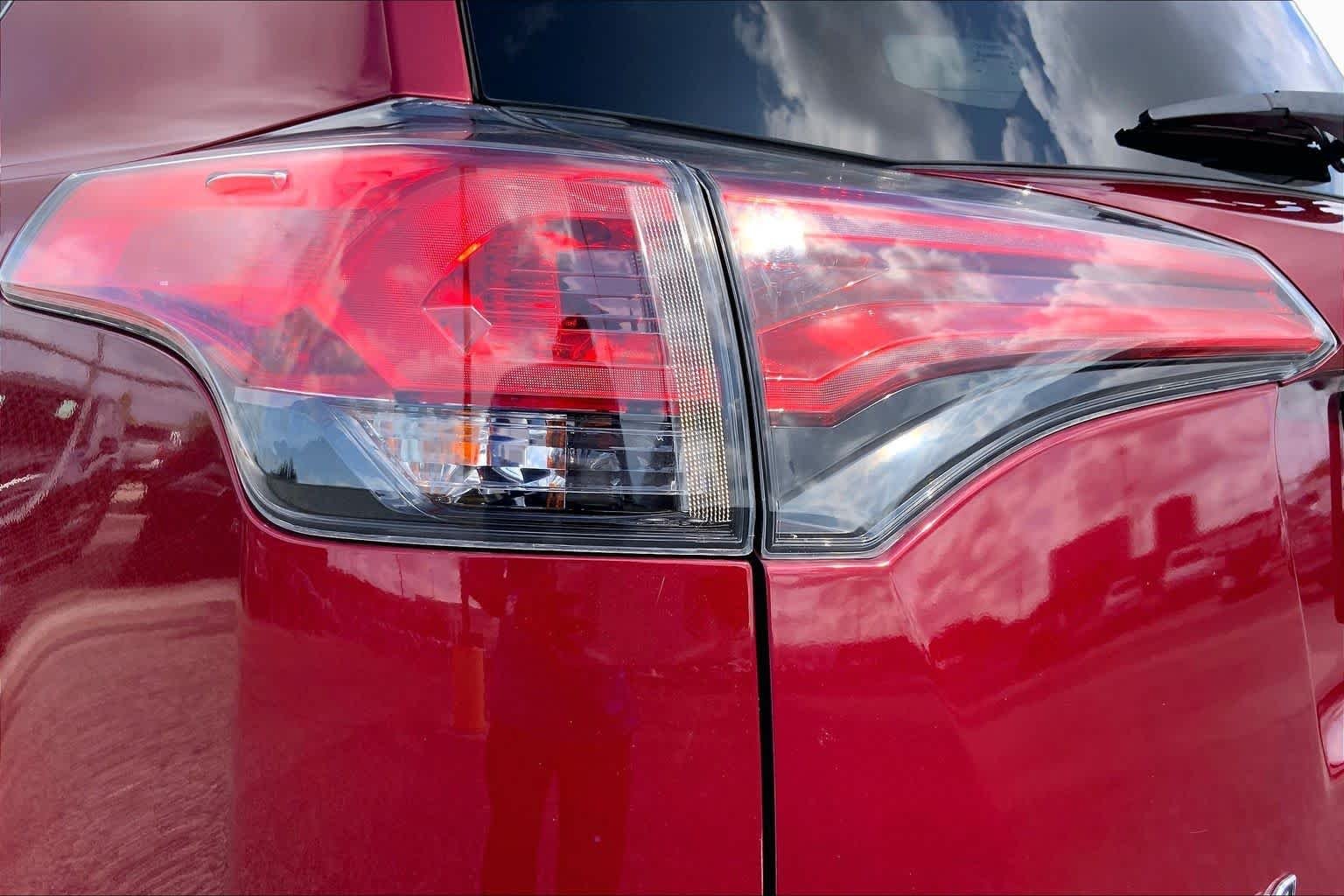 Used 2018 Ruby Flare Pearl Toyota LE image 28