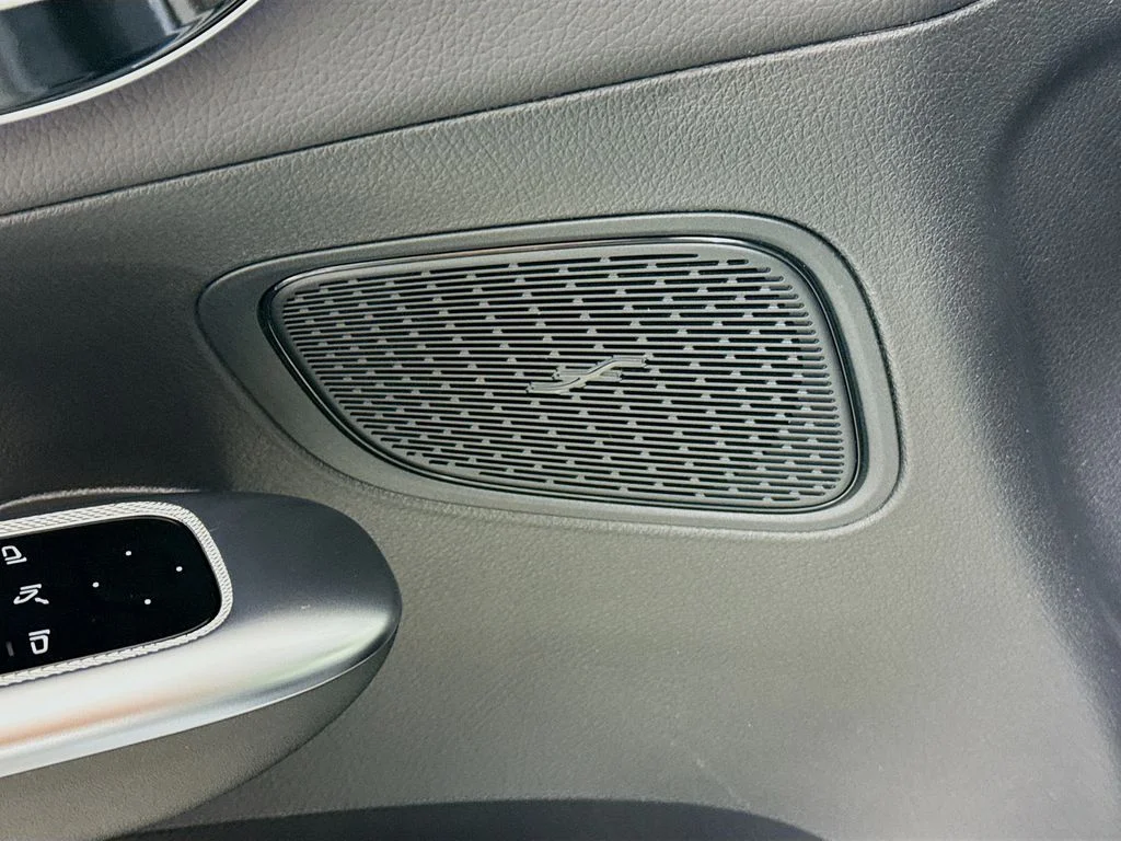 Used 2026  Mercedes-Benz GLC 300 image 19