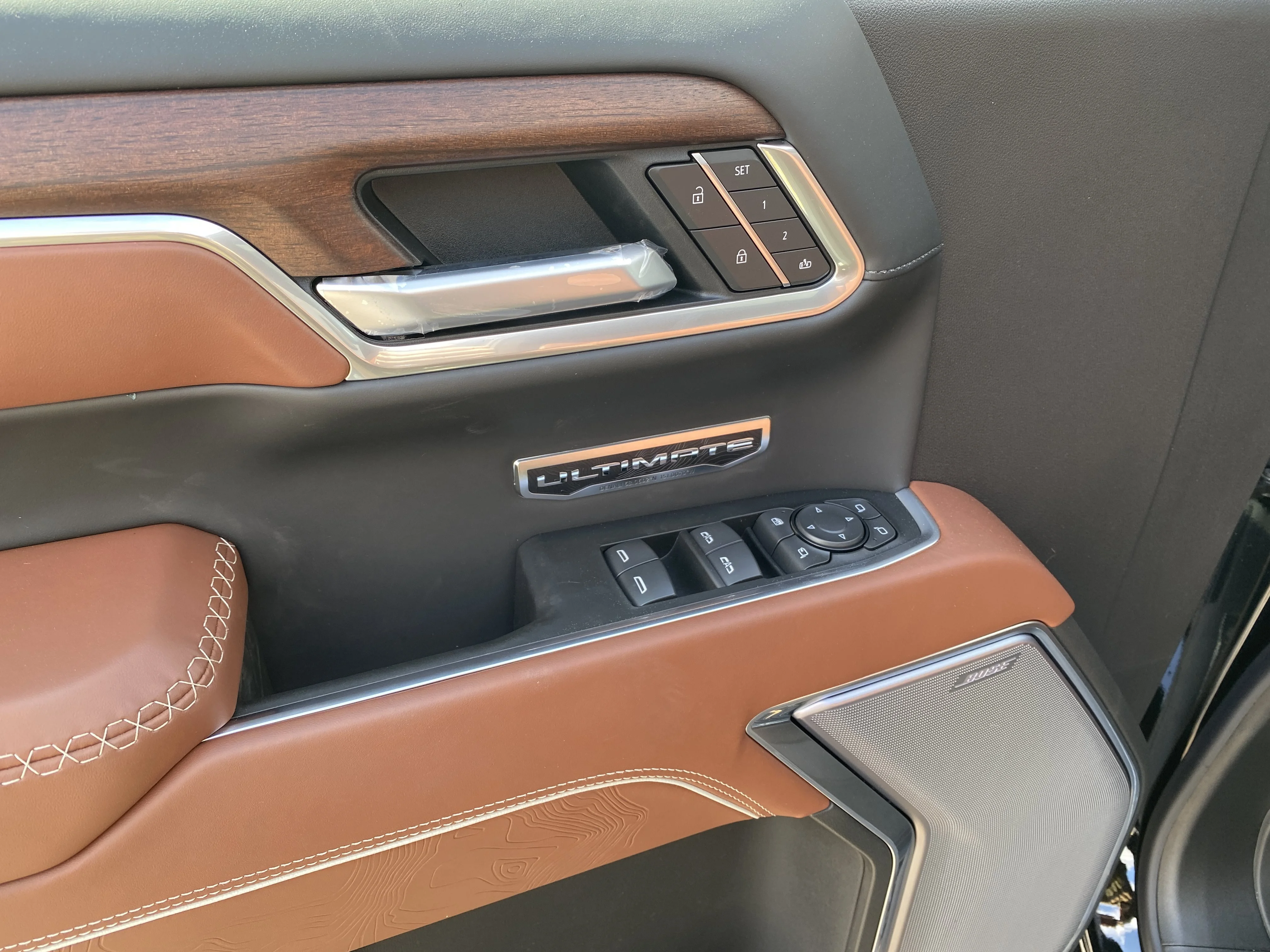 New 2026 ONYX BLACK GMC Denali Ultimate image 26