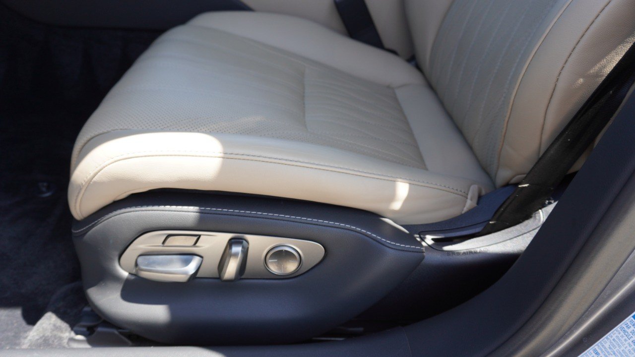 Certified Used 2022 Manganese Lexus LS 500 image 24