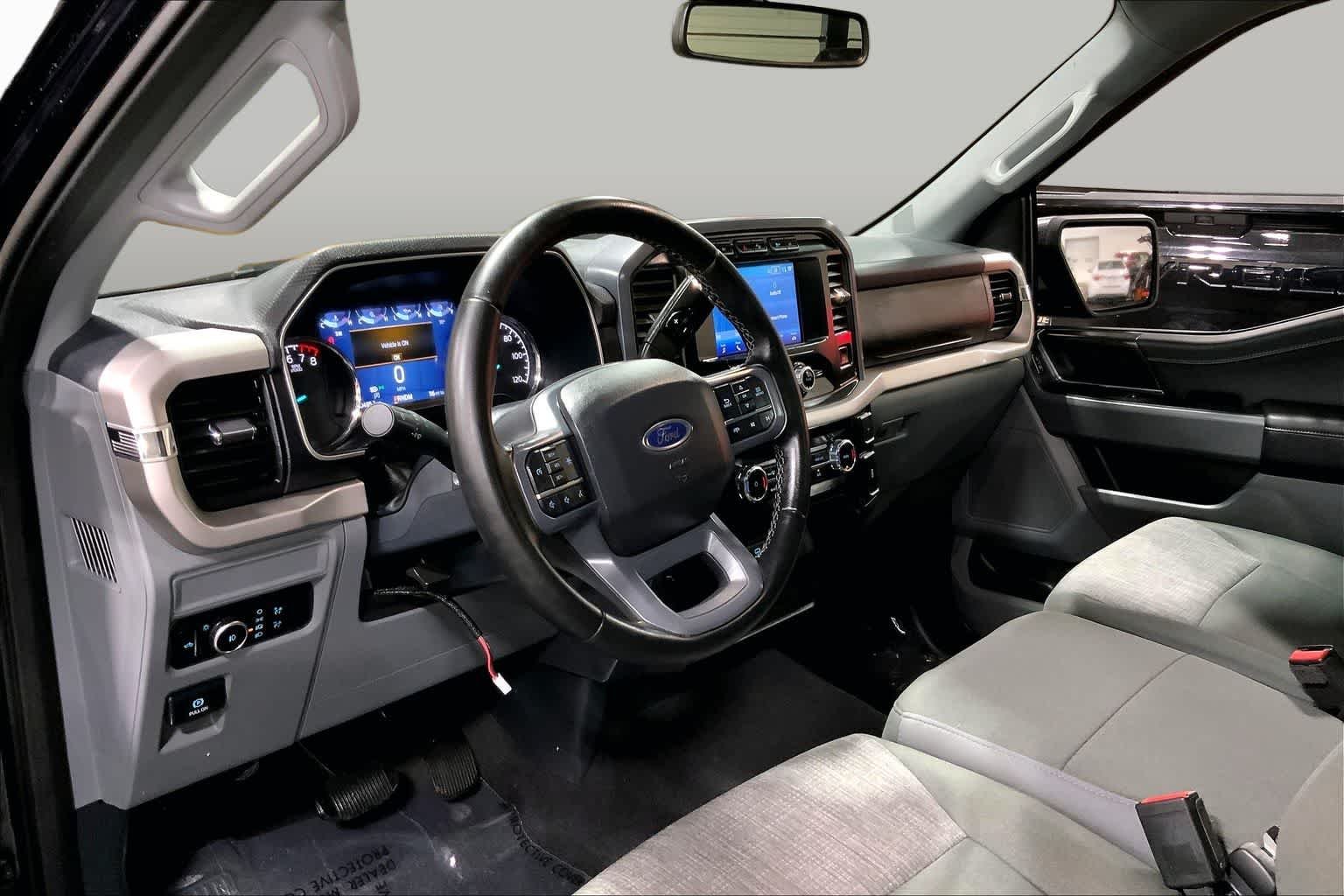 Used 2023 Antimatter Blue Metallic Ford XLT image 15