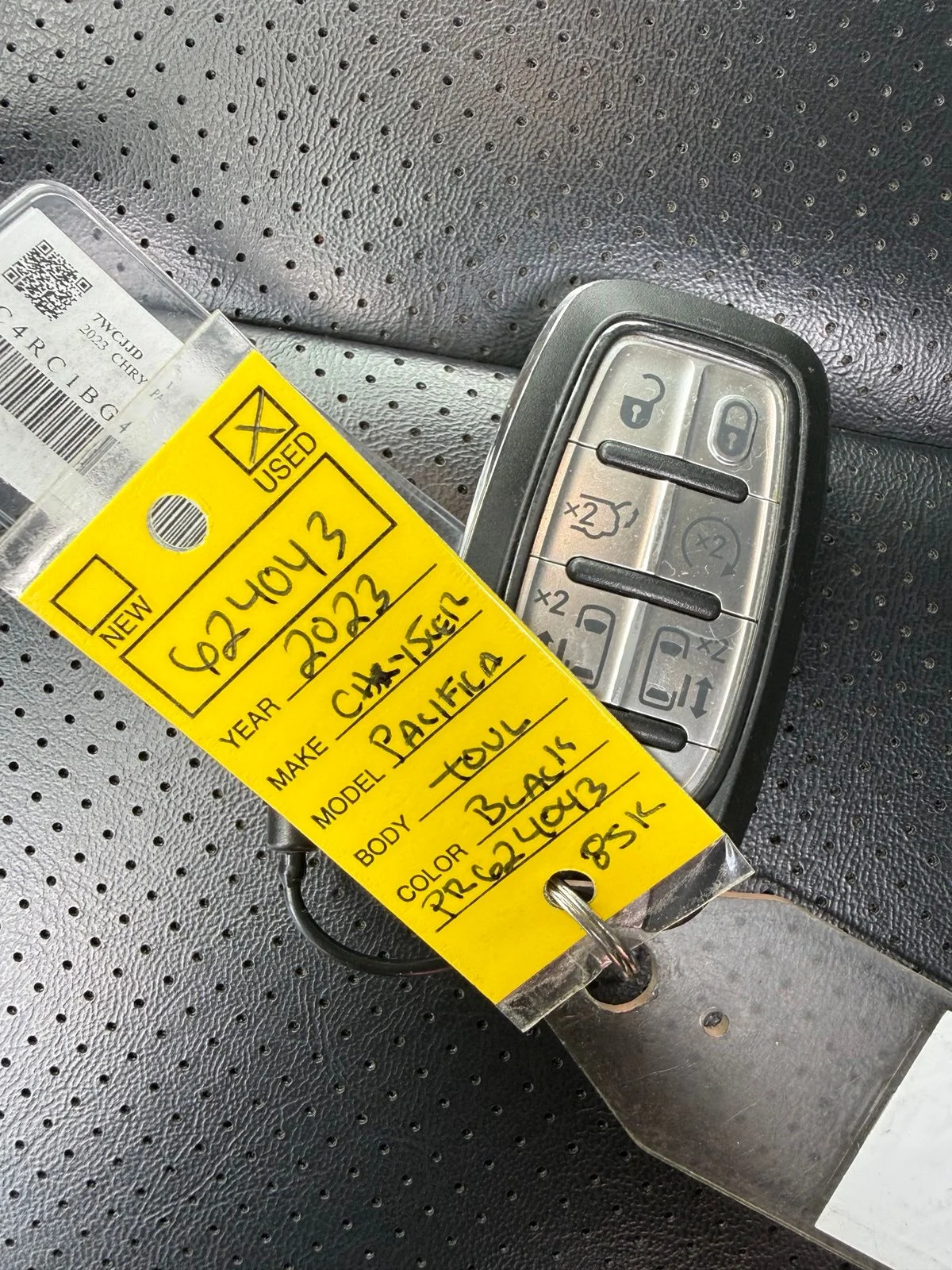 Used 2023 Black Chrysler Touring L image 14