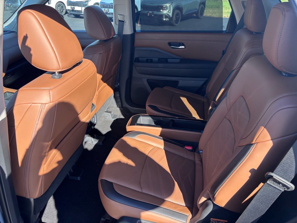 Used 2025 Boulder Gray Nissan Platinum image 11