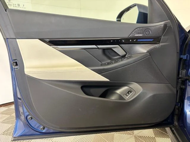 Used 2024 Phytonic Blue Metallic BMW 530i xDrive image 10
