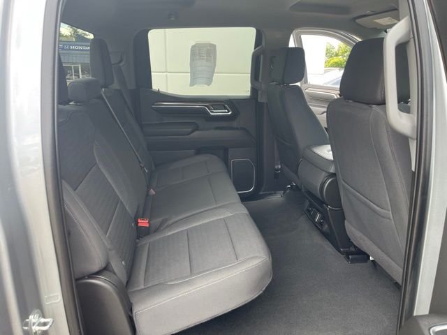 Used 2023 Sterling Gray Metallic Chevrolet LT image 27