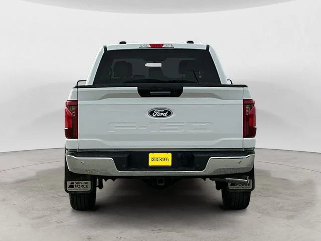 Used 2024 Oxford White Ford XLT image 6