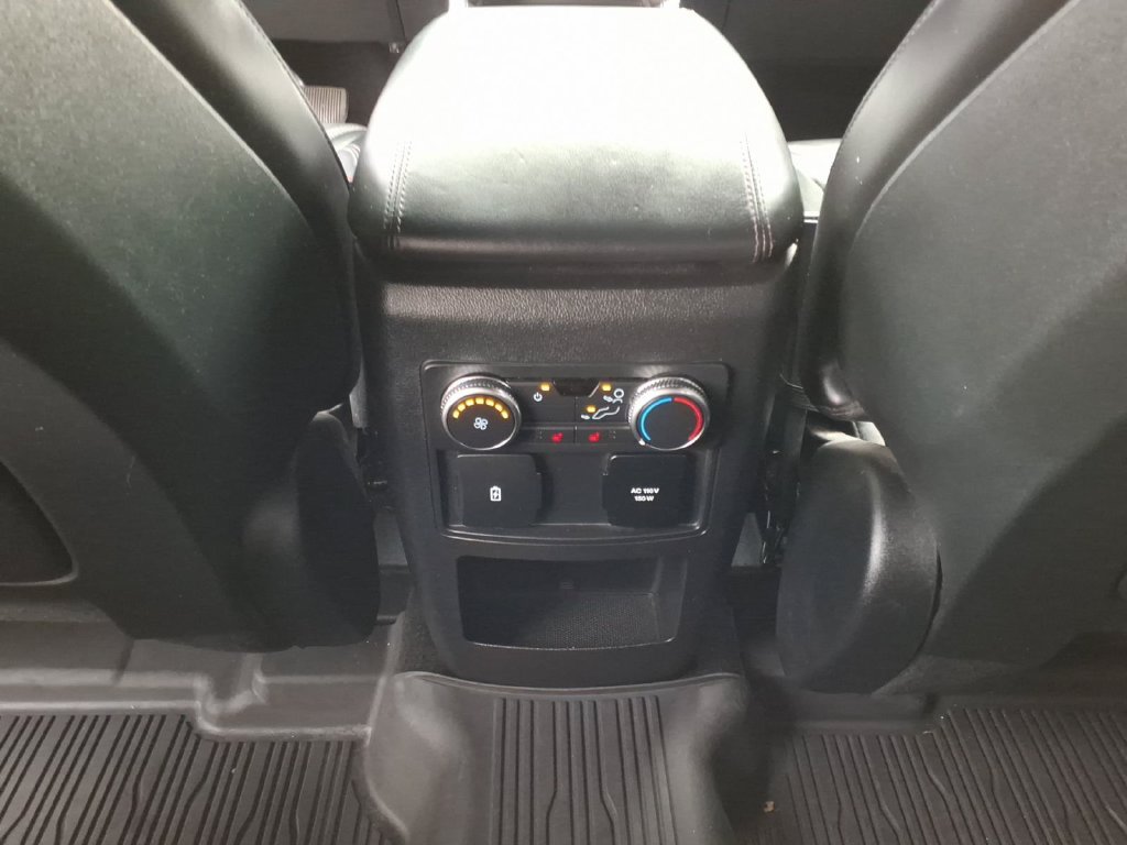Used 2020 Black Metallic Ford Platinum image 7