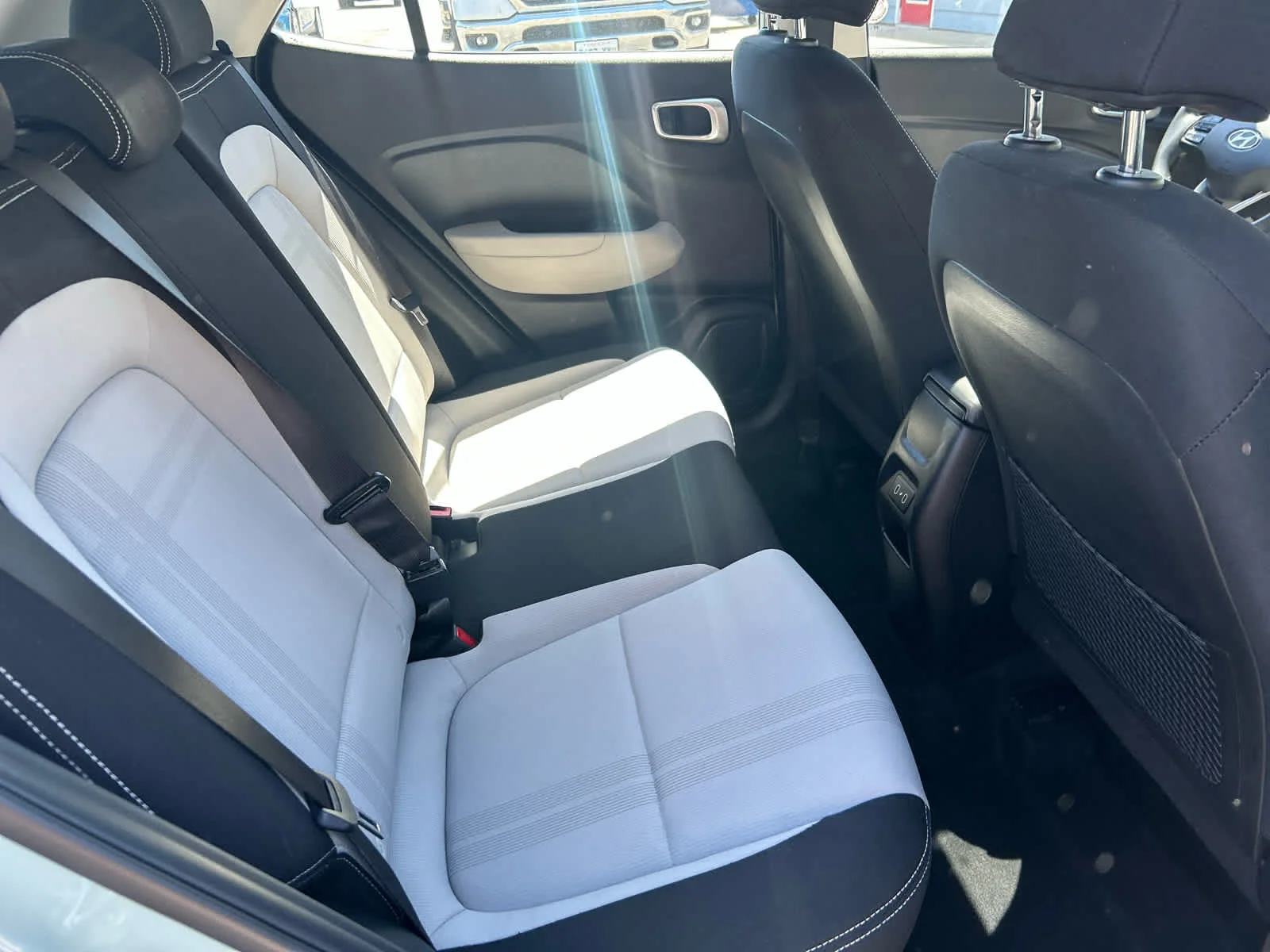 Used 2025 Mirage Green Hyundai SEL image 25