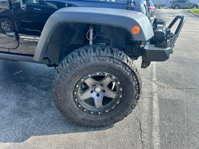 Used 2015 Black Jeep Unlimited Rubicon image 6
